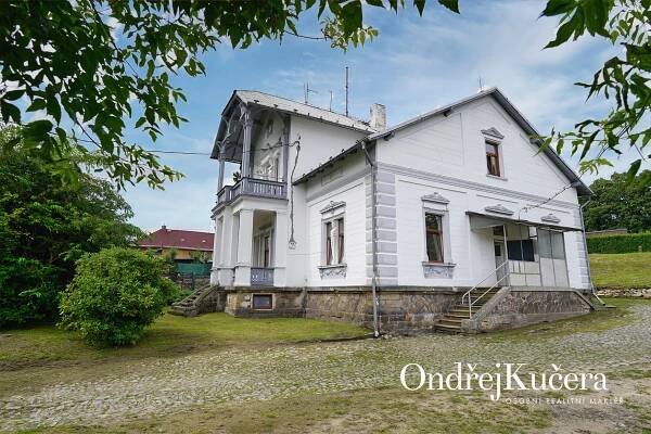 Prodej historické vily ve Cvikově - Ondřej Kučera - osobní realitní makléř | Více jak čtrnáct let zkušeností na trhu s realitami