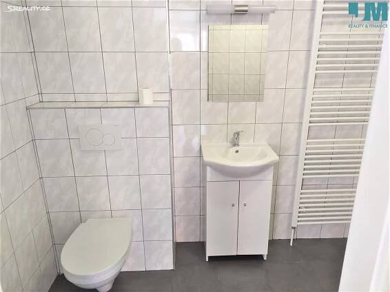 Pronájem Byt 2+1, 9. května, Telč - Telč-Staré Město