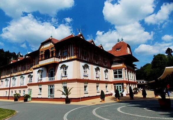 Ozdoba lázní Luhačovice - Dům, budova