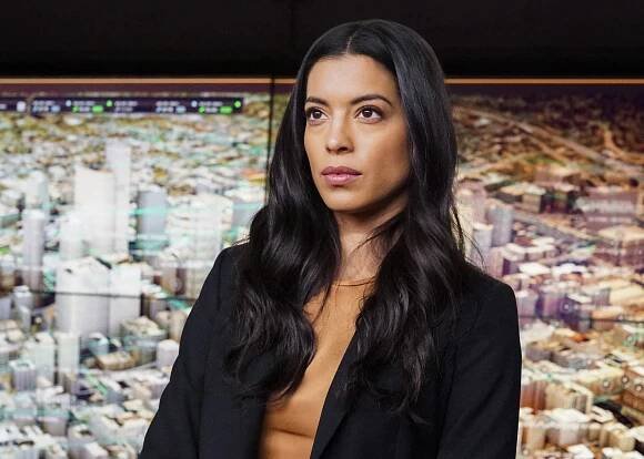 Zbrojnice - Přídavek - Z filmu - Stephanie Sigman