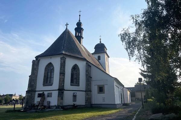 Farní kostel sv. Martina | Římskokatolická farnost Dolní Újezd u Litomyšle