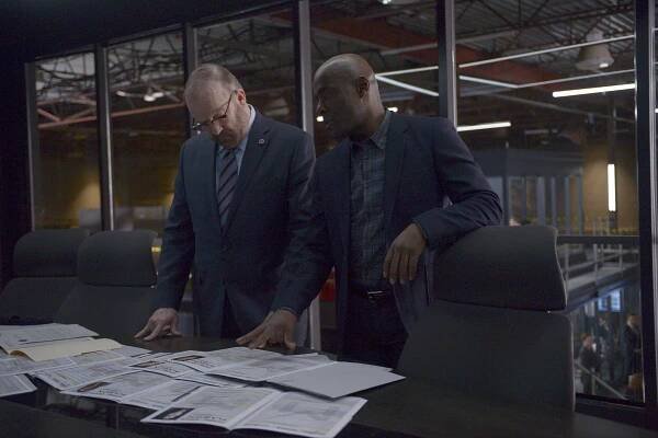 Jim Beaver, Paterson Joseph - Timeless - The Lost Generation - Z filmu