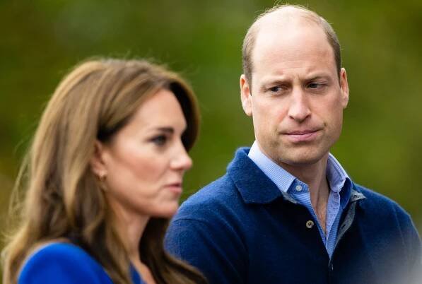 Britský gentleman? Spíš pěkný pruďas. Princ William prý klame tělem