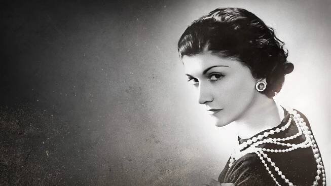 Arena - Coco Chanel Unbuttoned