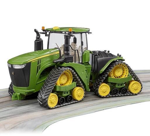 Bruder Pásový traktor JOHN DEERE 9620RX