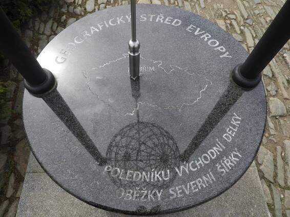 OBRAZEM: Astronomický střed Evropy leží v Kouřimi