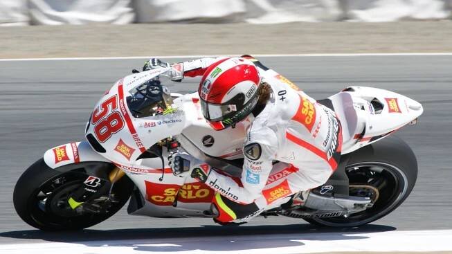 Nadějný jezdec MotoGP Marco Simoncelli: Chtěl být jako Rossi, ale zahynul pod jeho koly