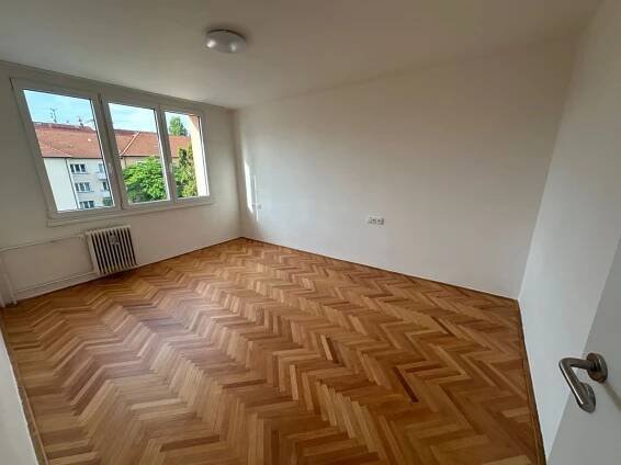 Pronájem bytu 3+1 77 m², Angela Kančeva, Tábor, Jihočeský kraj