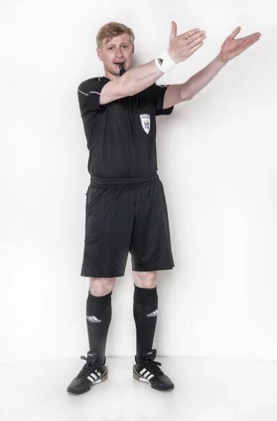 Hvězda Okresního přeboru Ladislav Hampl září ve hře Sudí: Červenou Ronaldovi, to musí být pocit!