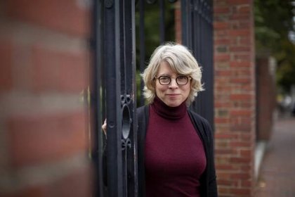 Review: Jill Lepore's American history essays in 'The Deadline' - Los Angeles Times