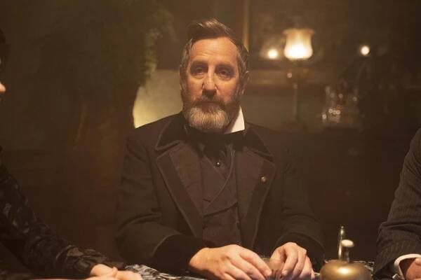 Fotografie zemřelých - Camera Obscura - Z filmu - Michael Smiley
