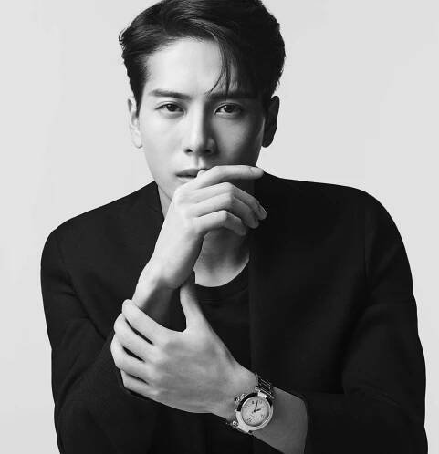 1 WSPA0009 Cartier Jackson Wang Pasha de Cartier | Hodinky PASHA DE CARTIER 9