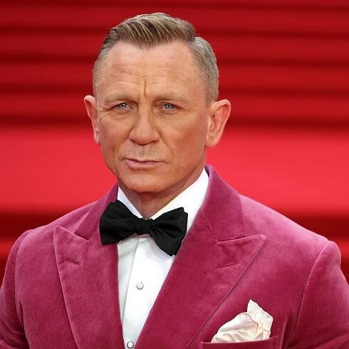 Daniel Craig raconte comment il a cassé le nez d'un des acteurs du film Spectre