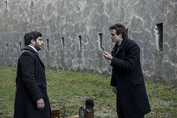 Psychiatr - Silver Smile - Z filmu - Matthew Shear, Douglas Smith