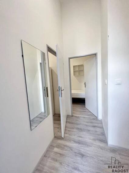 Pronájem bytu 2+1 36 m², Hybešova, Brno - Staré Brno