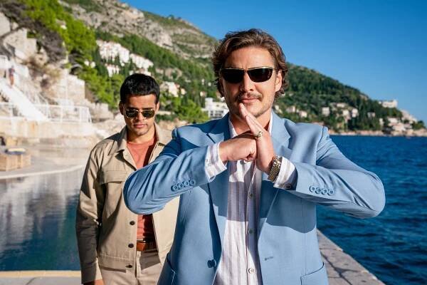 Nesnesitelná tíha obrovského talentu - Z filmu - Jacob Scipio, Pedro Pascal