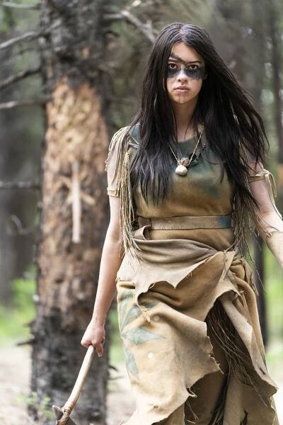 Naru (Played by Amber Midthunder in 2022's Prey)