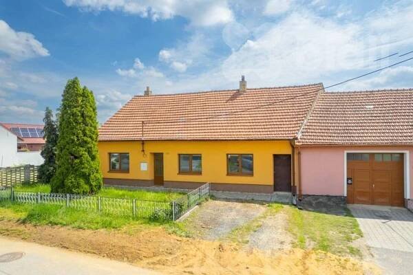 Prodej rodinného domu Ivaň 4 736 842 Kč, foto 1