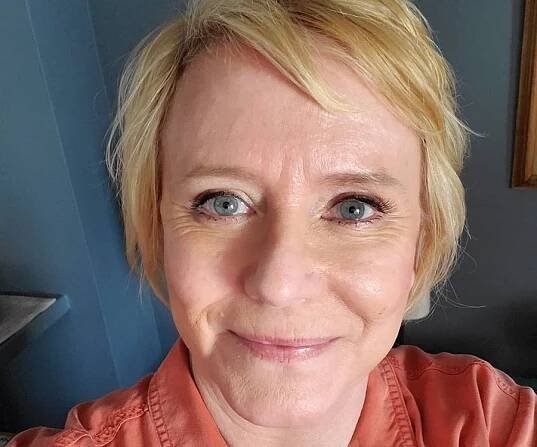 Eve Plumb Biography - Facts, Childhood, Family Life & Achievements