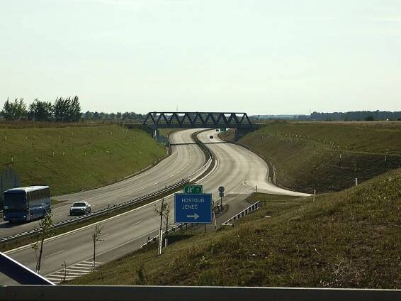Soubor:Jeneč, dálnice D6 02.jpg – Wikipedie