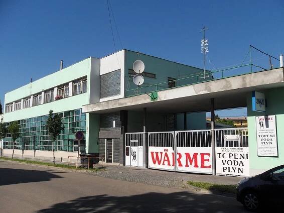 Soubor:Brno, Štýřice, Grmelova, garáže (01).jpg