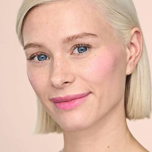 catrice clean girl aesthetic portrait