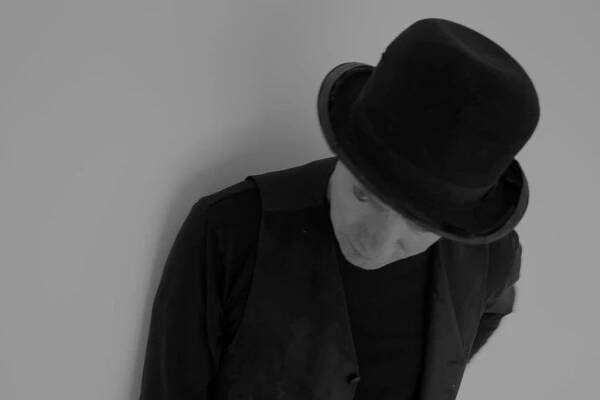 Autor knihy Dívka, která si říkala Tuesday Stephen Williams