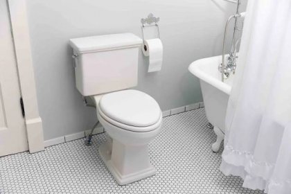 5 Reasons It Might Be Time to Replace Your Toilet