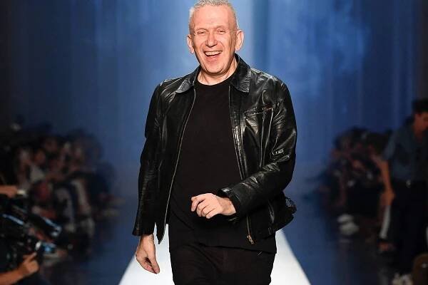 Vo svete módy sa skončila jedna veľká éra! Ikonický návrhár Jean-Paul Gaultier sa lúčil!