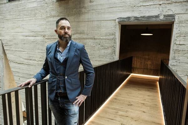 Vedia, že majú cenu zlata. Záhumenský chce s púštnou firmou siahnuť na status jednorožca - Forbes