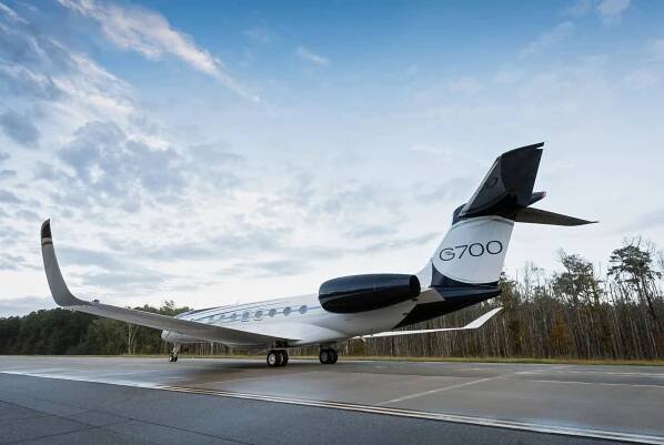 Large Cabin Heavy Jets Archives - Jet Advisors