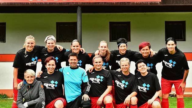 Ženský fotbal se na Rakovnicku drží už 15 let