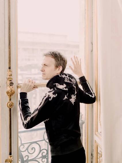 Alexandre Tharaud: Práce pianisty musí být zdrojem radosti, ne povinností – KlasikaPlus.cz