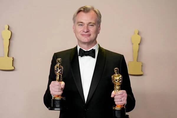 Christopher Nolan is the only option to remake Bond. Give him the keys, you cowards