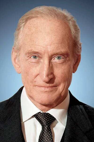 Charles Dance herec