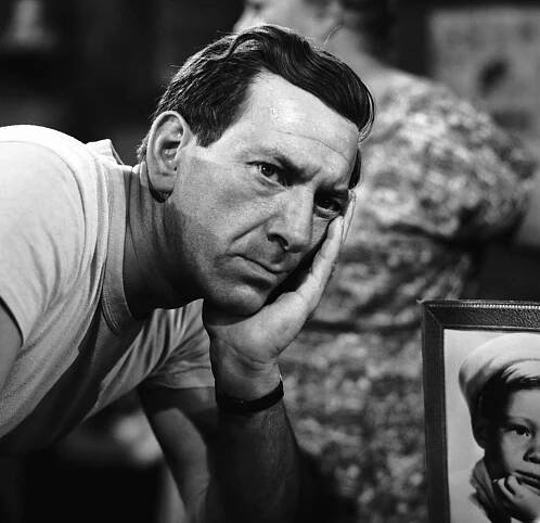 Jack Klugman in 'The Twilight Zone episode 