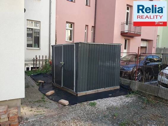 Pronájem zrekonstruovaného cihlového bytu 3+kk, 82 m2 - Hradec Králové (centrum)