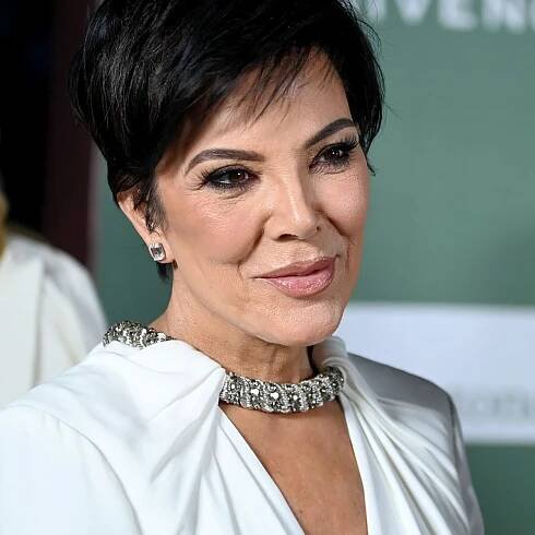 Kris Jenner’s Plastic Surgery Transformation Photos: Her Then and Now Transformation