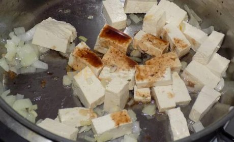 Tofu pomazánka s chilli - fotografie 2 - TopRecepty.cz