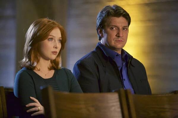 Castle na zabití - Pod povrchem - Z filmu - Molly C. Quinn, Nathan Fillion
