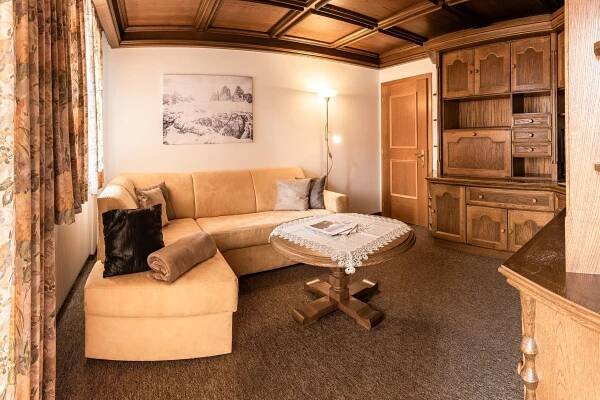 Apartment Apartment Meridiana - #2 - Hotel Waldheim - Dolomites Region 3 Zinnen - suedtirol.info