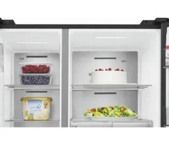 Masážní přístroj Hisense RS818N4TFE, vedle sebe