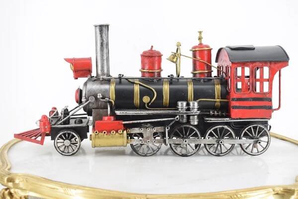 KOVOVÝ model VLAK VLÁČEK LOKOMOTIVA DÁREK za 1351.00CZK - Allegro