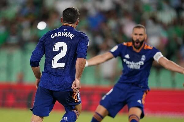 Sevilla poprvé v sezoně ztratila, Real Madrid těsně vyhrál