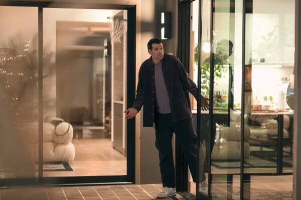 Tohle nikdo nechce - Rebecca a její krabice - Z filmu - Timothy Simons