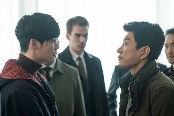 V.I.P. - Z filmu - Jong-seok Lee, Myeong-min Kim