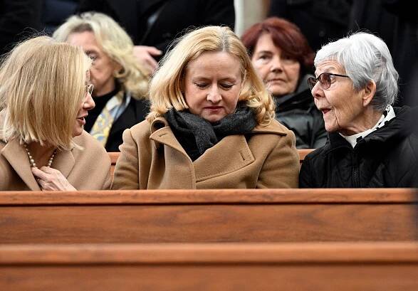 Obrazem: Pohřeb exministra Šedivého. Přišel i Pavel či Schwarzenberg