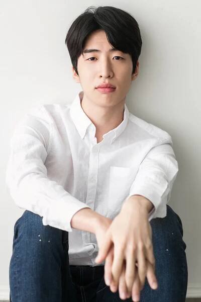 Yoo Soo-Bin-1992-p01.jpg