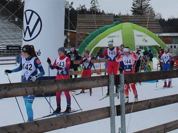 OBRAZEM: V Novém Městě se rozeběhla Zlatá lyže. Sprint mužů ovládl Bauer junior