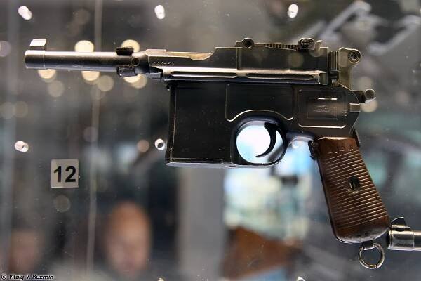Mauser C96 - Wikipedia